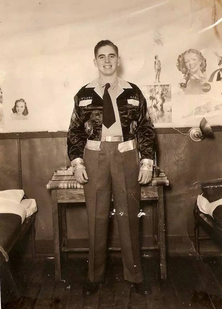 重磅刺绣夹克,朋克风刺绣夹克