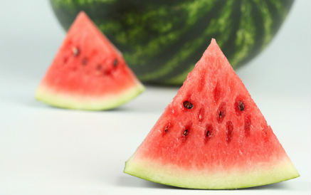 西瓜根腐病怎么防治,西瓜根腐病早期症状