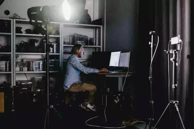 窥探世界顶级闪光灯背后的故事（内有成吨福利！）