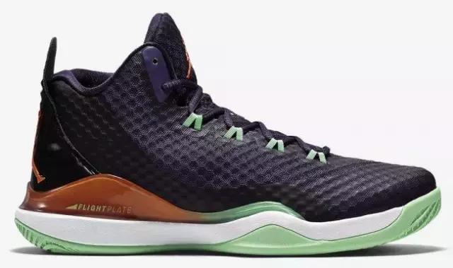 论最会穿鞋的兔子，我只服他！兔八哥鞋款大盘点