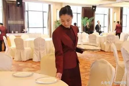 顾客要退菜怎么处理,顾客想退定金怎么办