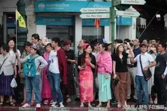 境外旅游买假货,跟旅游团去买的东西都是假货吗