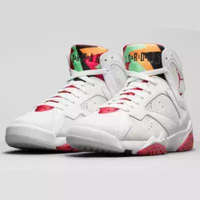 论最会穿鞋的兔子，我只服他！兔八哥鞋款大盘点