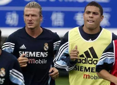 两百多斤的前锋,体重200小前锋