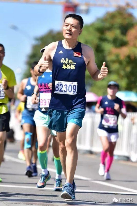 50岁马拉松跑进230的有多少人,51岁博导