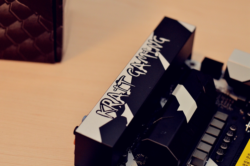 整套主机不到8000，轻松战到2018，只等内存跳水