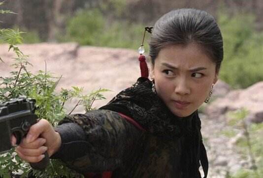 抗日女兵杀鬼子,心爱的女人只身一人去刺杀土匪