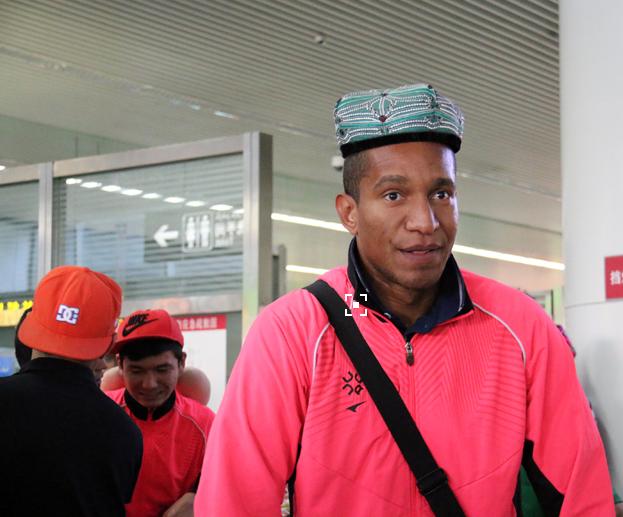 效力足球国家队最长的球员,效力时间最长的鲁能外援