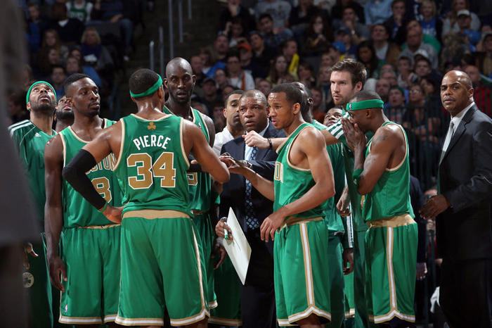 迈克尔乔丹公牛时期绿色球衣,乔丹退役公牛球衣视频