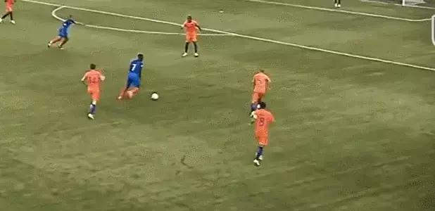 2022法甲妖人前锋,奥古斯丁鲁贝托远射