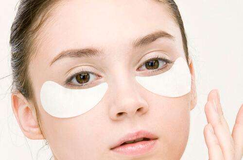 黑眼圈或眼袋很重？20几岁的年纪怎么办？