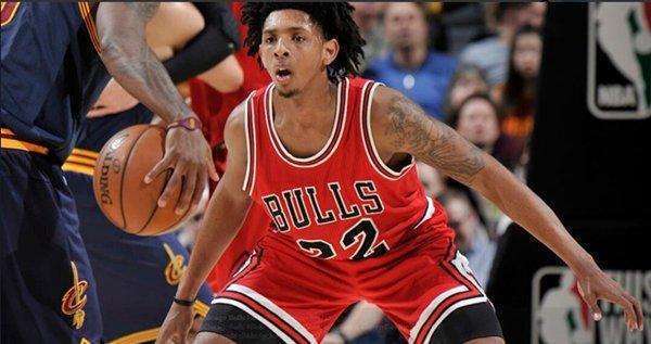 迈克尔乔丹公牛时期绿色球衣,乔丹退役公牛球衣视频