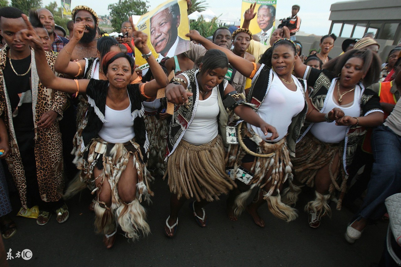 经典欧美歌曲wearetheworld,震撼人心歌曲wearetheworld