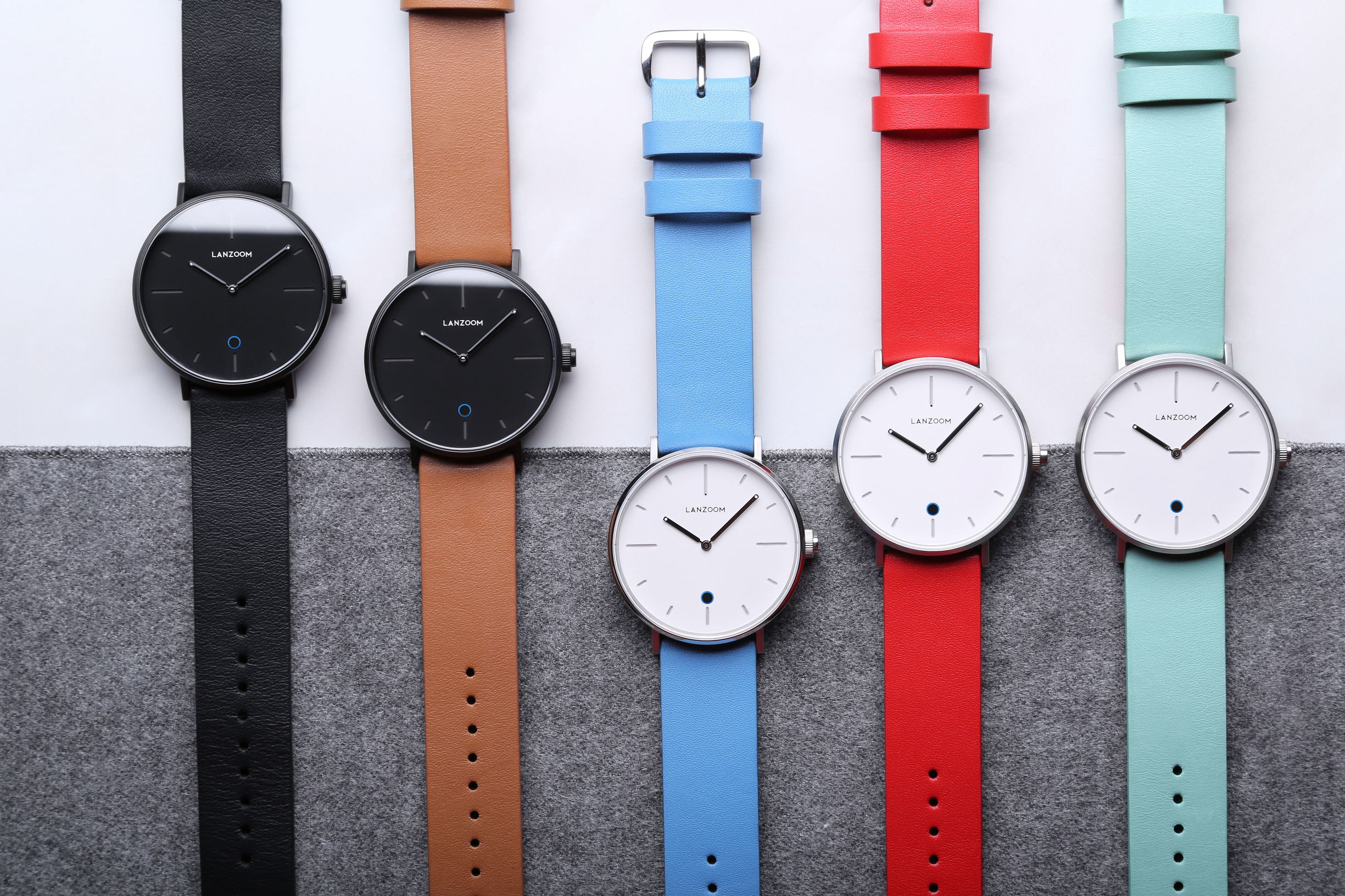 苹果手表更好还是太空人手表更好,苹果智能表值得买吗