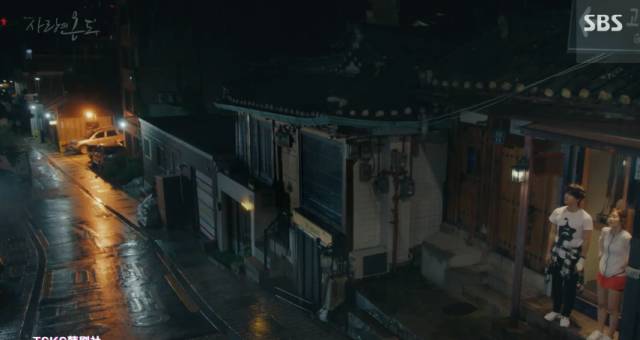 抛开狂撒鸡汤的烂俗剧情，没想到这部剧还有隐藏的看点