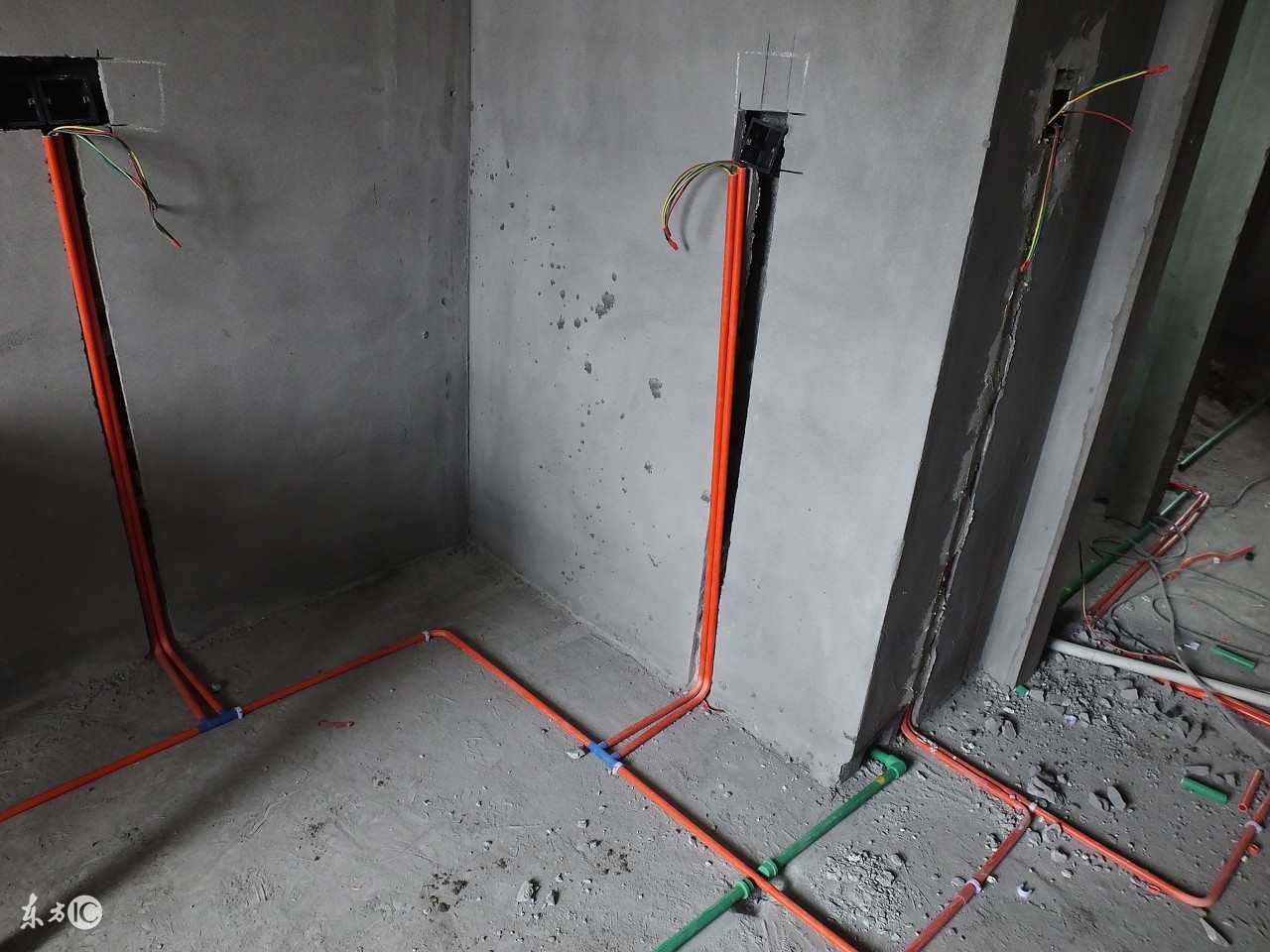 治理墙体渗水简单的方法,房间墙壁渗水怎么装修