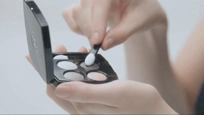 香奈儿4色眼影盘，3种风格画法教程，方法适用于不同牌子的眼影