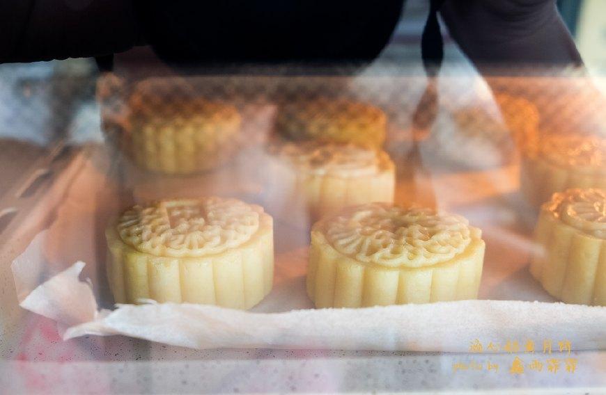 每年抢都抢不到的网红月饼，我做了一大盒，邻居闻到香味都来敲门