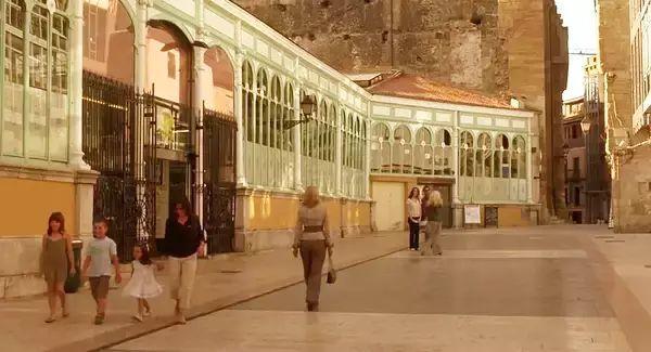 看电影真能学外语吗,学设计该看的电影