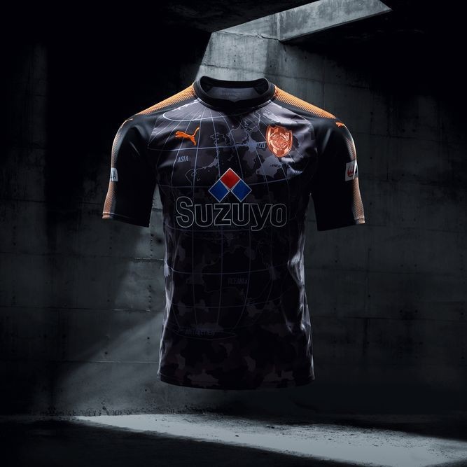 隐秘力量：盘点新赛季“暗黑”球衣