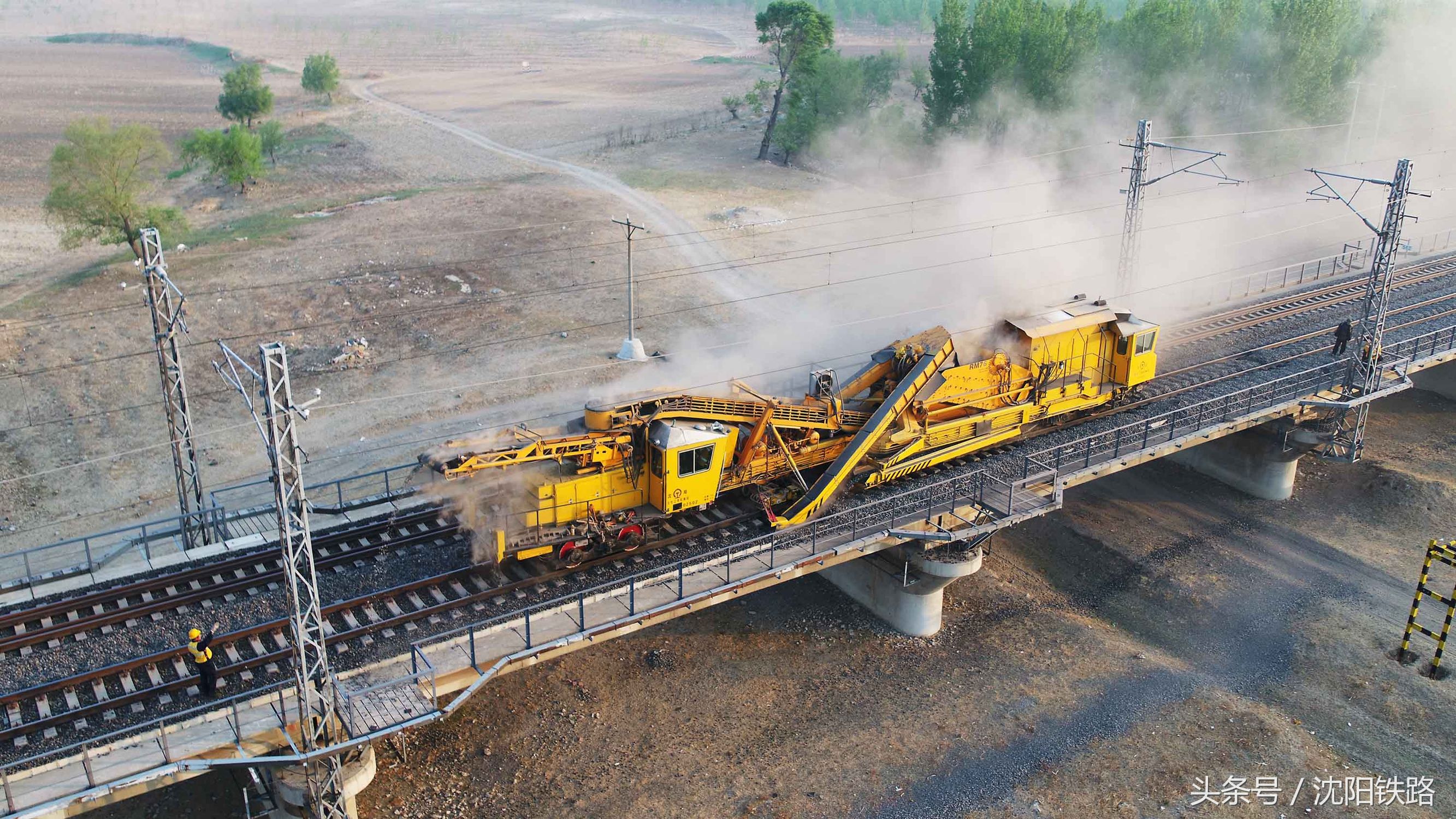 大型机械牛,大型机械有什么用