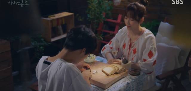 抛开狂撒鸡汤的烂俗剧情，没想到这部剧还有隐藏的看点