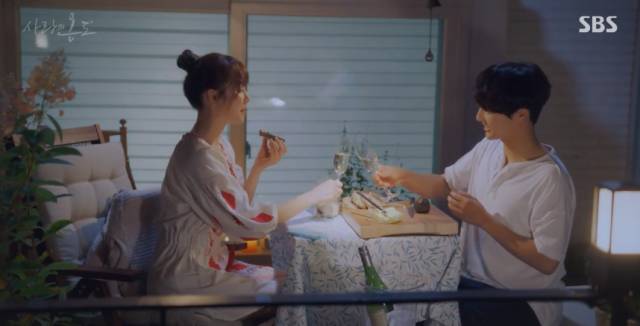 抛开狂撒鸡汤的烂俗剧情，没想到这部剧还有隐藏的看点