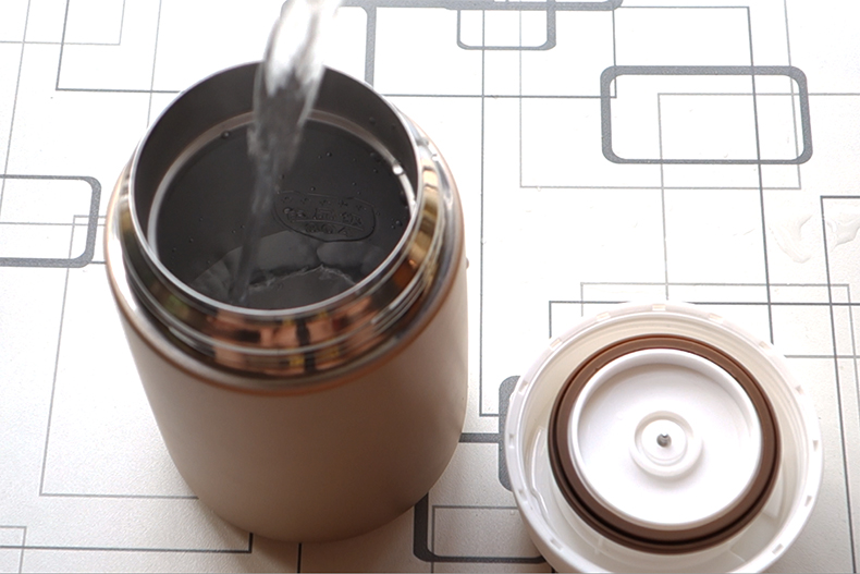 yeeho焖烧杯怎么样,保温36小时以上焖烧杯测评