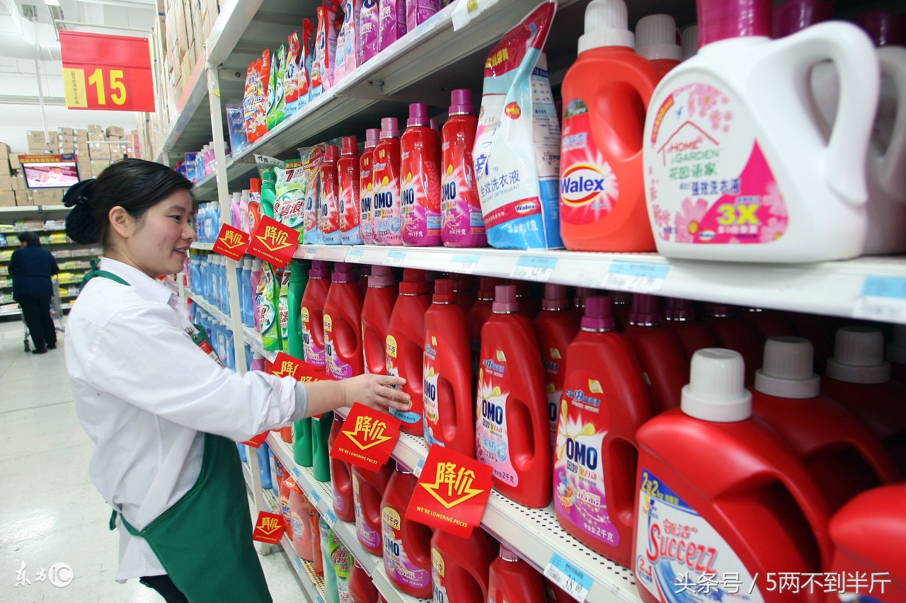 怎么使衣服不沾狗毛,穿什么衣服不沾狗毛