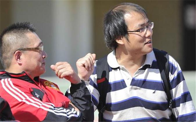 马德兴点评国足球员重压之下变形,马德兴男足新消息