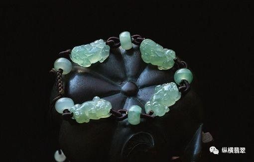 歪头翡翠貔貅招横财，正脸翡翠貔貅守正财，还有最后一点不能轻忽