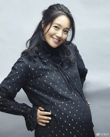 朱丹怀二胎老是吐口水吗,朱丹孕期大出血向孩子求救