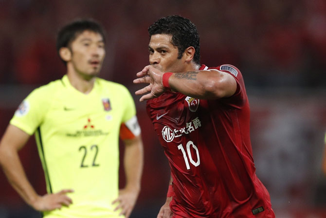 上海上港亚冠惨遭淘汰,上海上港对日本亚冠