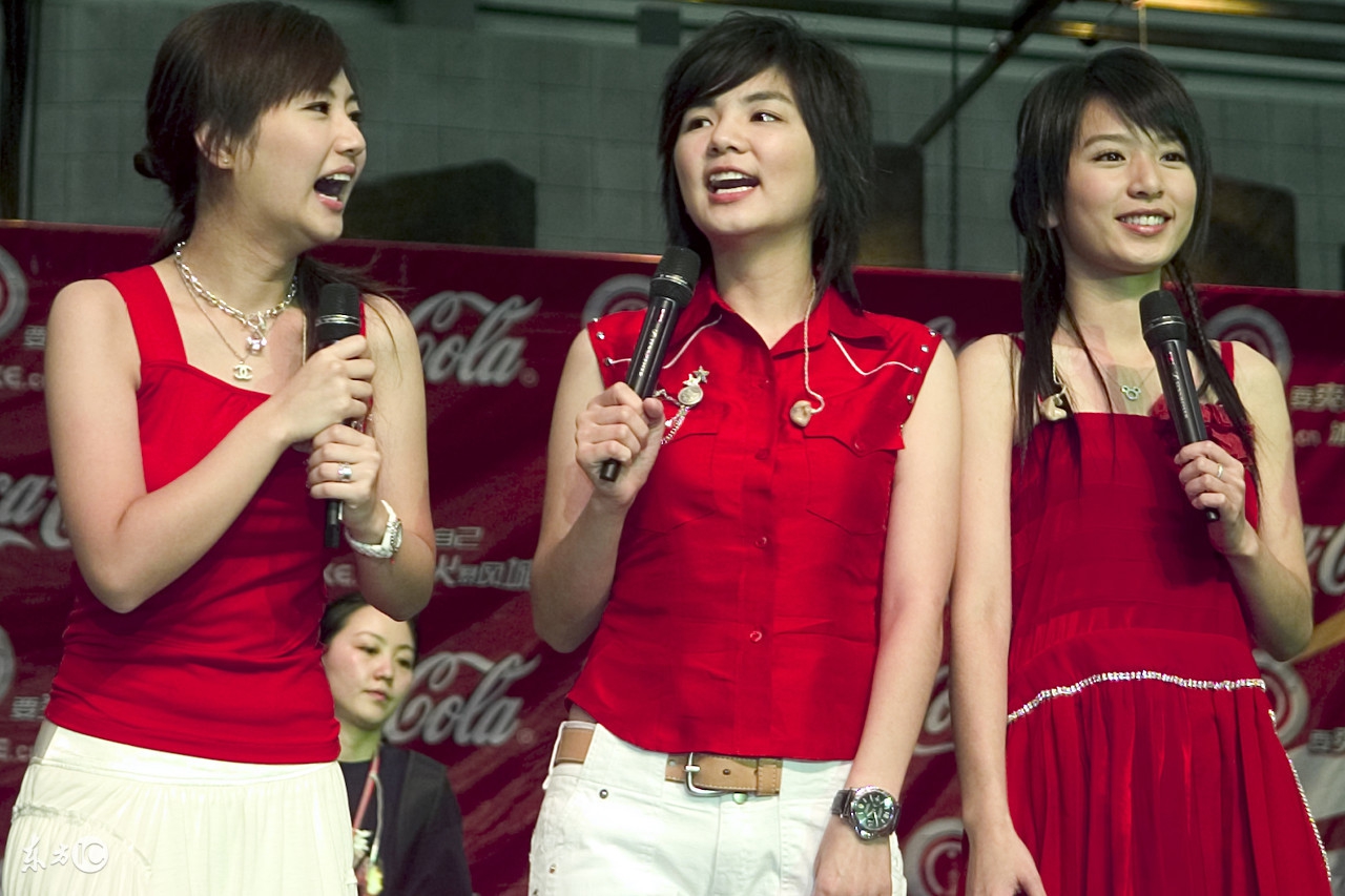 ella假小子变成辣妈,从假小子逆袭成女神