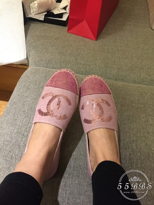 55大咖齐秀春装！卫衣风衣墨镜迷醉初春里！