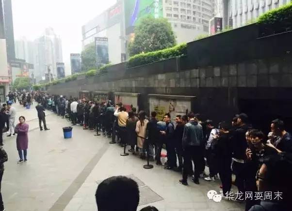 NMD，为了她，你们居然通宵在北城天街排队！