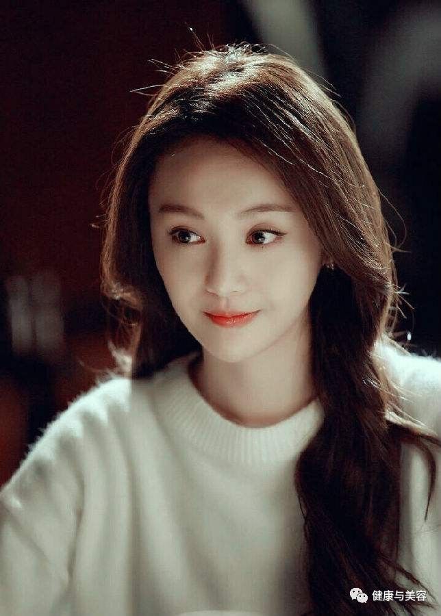 拥有巴掌脸,拥有一张小脸也是一种优势