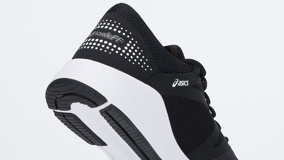 没有Gel缓震胶还是ASICS跑鞋吗？RoadHawkFF跑鞋才是ASICS的未来