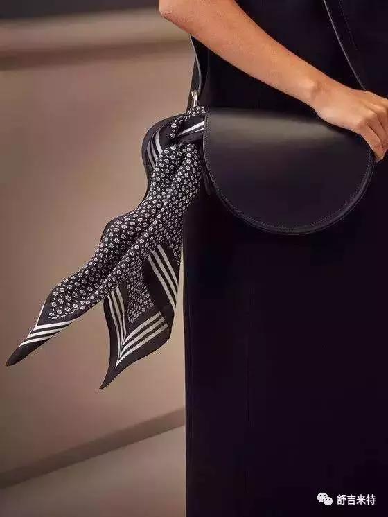 想让包包少进几次维修店？看看丝巾护包小妙招！