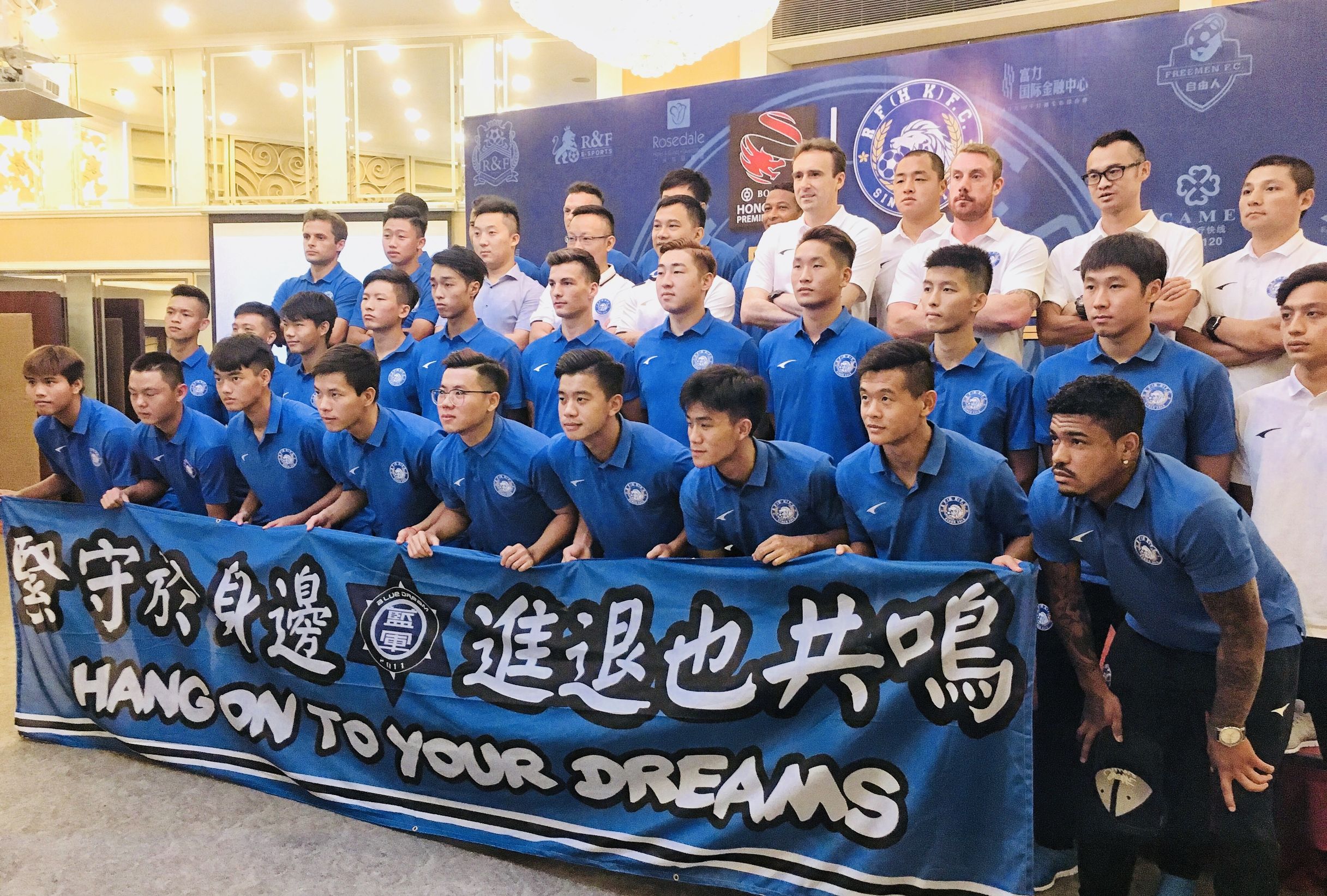 高仿球衣能看出假的吗,高仿球衣和真球衣区别