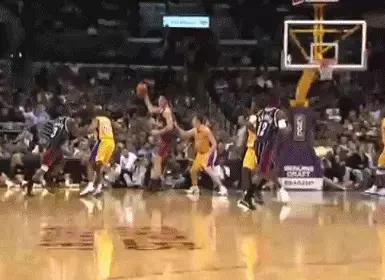 姚明火箭队球衣退役演讲,姚明球衣退役纪录片