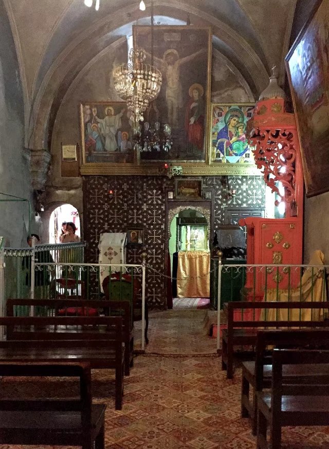 耶稣被钉死在十字架后来在哪里,耶稣被钉在十字架上之后的故事