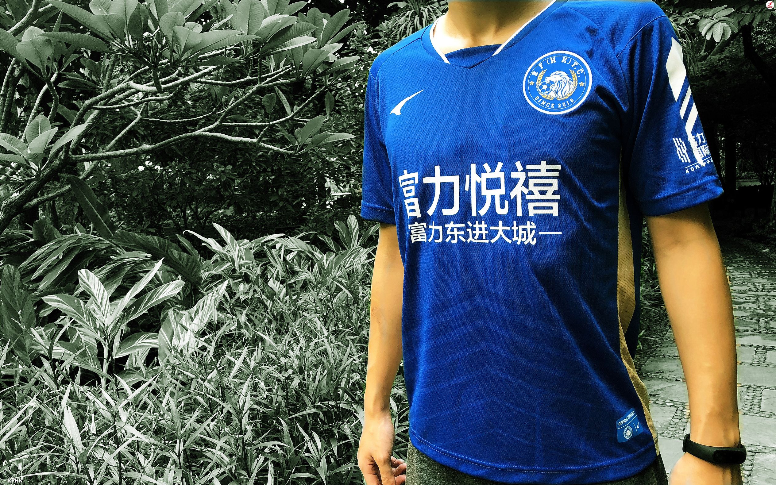 高仿球衣能看出假的吗,高仿球衣和真球衣区别