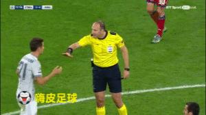 埃雷拉两个动作，曼联收获两个进球，说他不行是因为没看球