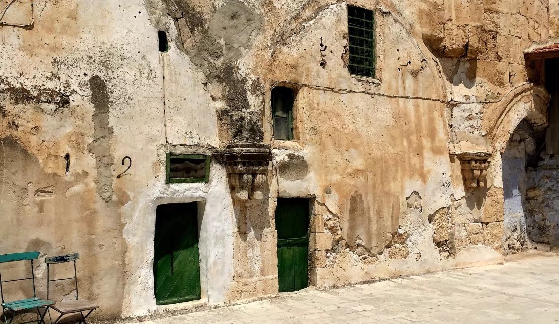 耶稣被钉死在十字架后来在哪里,耶稣被钉在十字架上之后的故事