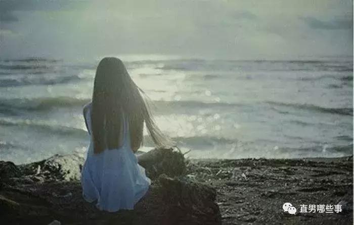 如何评价一个喜欢删除动态的女孩？