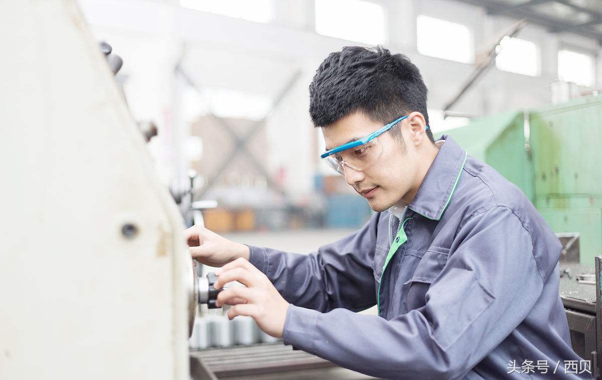 3点提升自己的气场,内向者如何提高职场竞争力