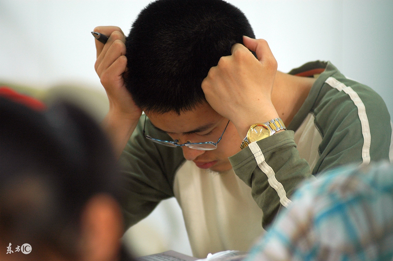 高考语文作文结构思路,高考语文作文分论点模板