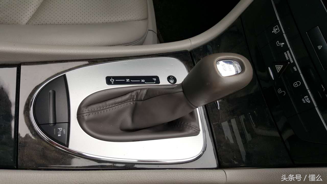 02款四眼奔驰w211入手要关注什么,2007年四眼奔驰w211值得买吗