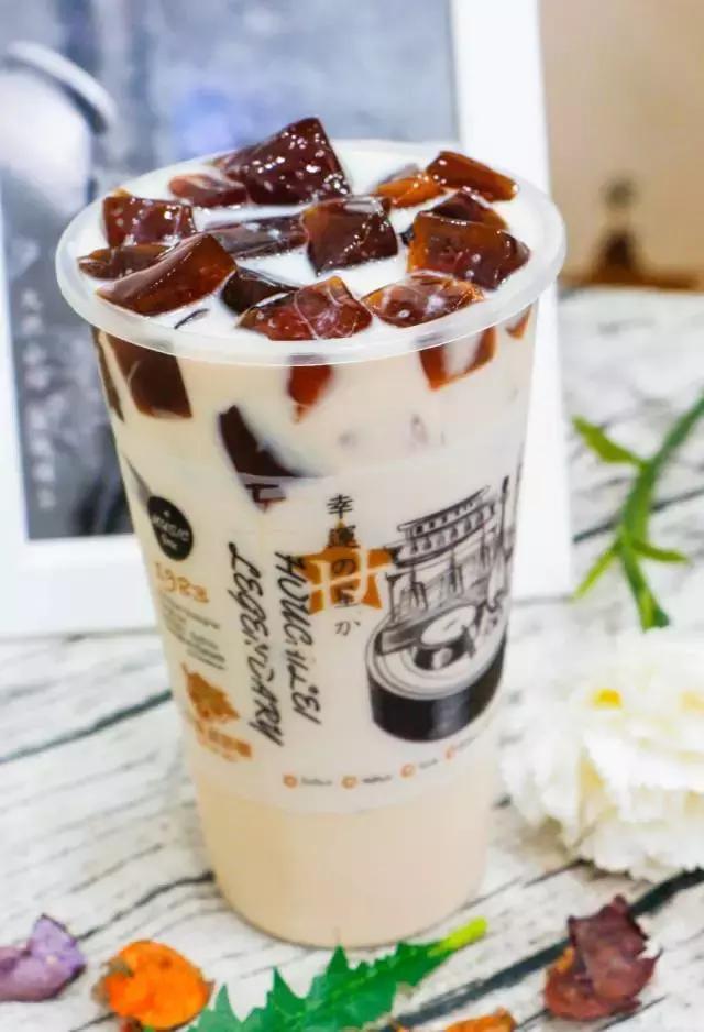 江阴人终于等来了幸福侯彩擂，还有每天仅供50杯的金砖果茶……